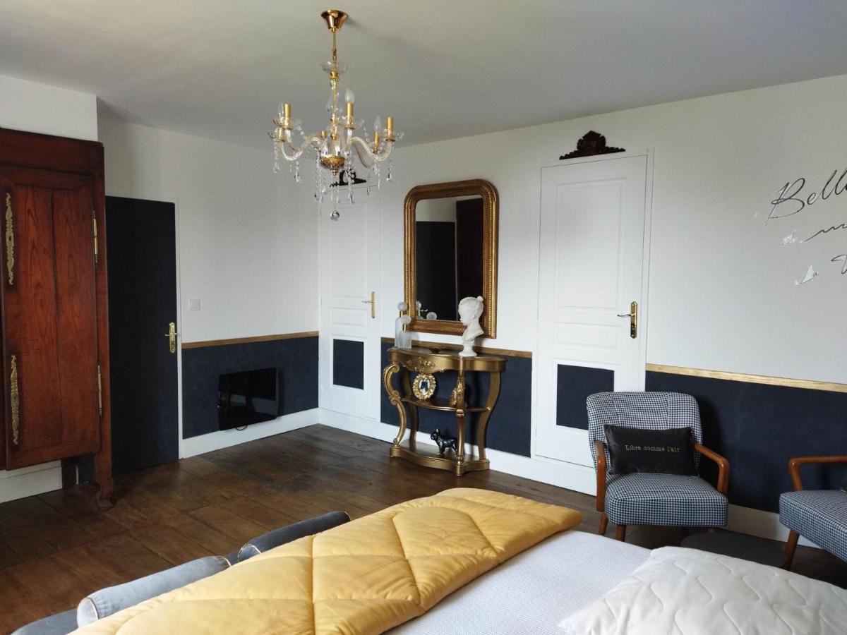 La Menardiere "Tranquilitatis" Chambre Double Petit Dejeuner Compris Corseul Exterior photo